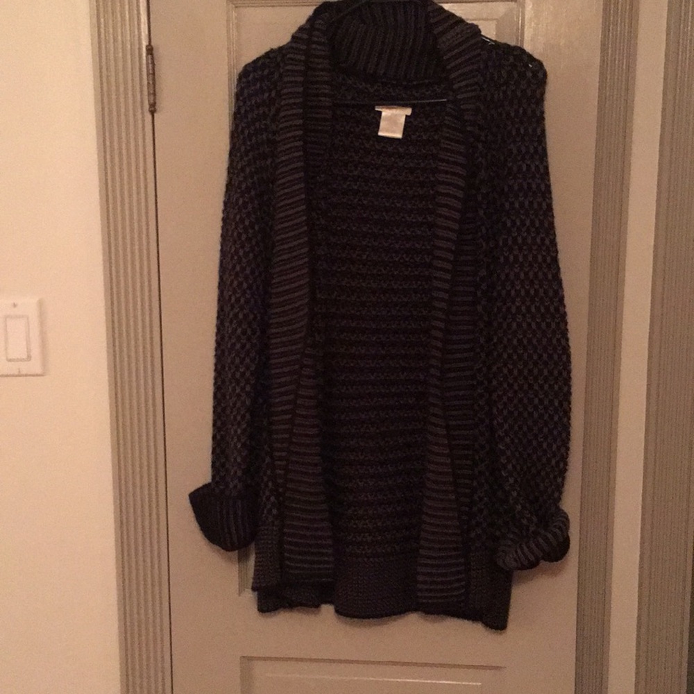 gray and black knit cardigan